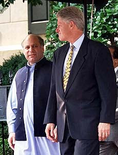 Clinton%2BNawaz%2BSharif.jpg