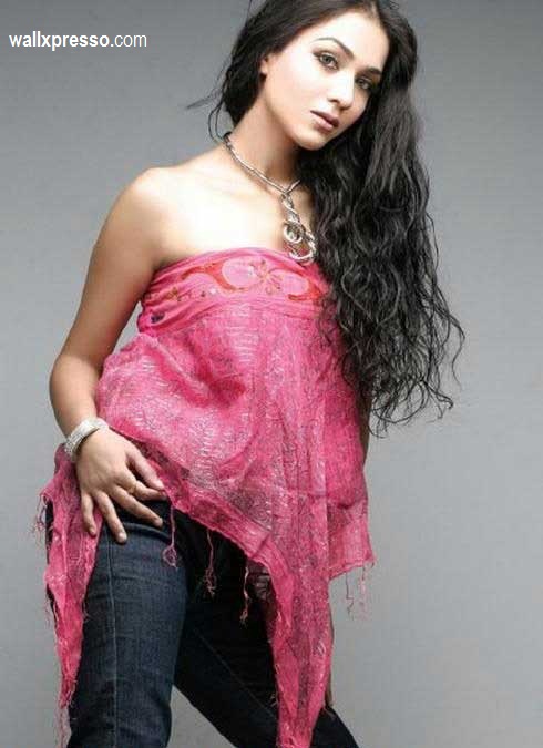 Umaima-Abbasi-Hot-Pictures.jpg