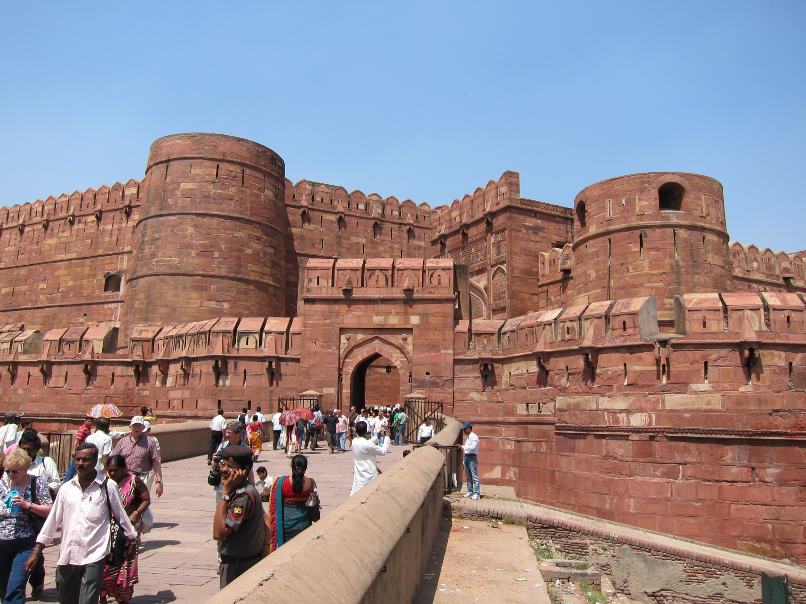 11.+Entrance+of+Agra+fort.JPG