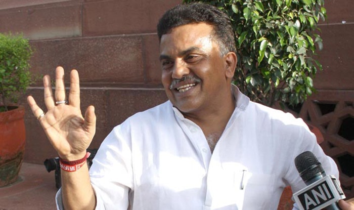 PM Narendra Modi is 'Modern Incarnation of Aurangzeb', Congress's Sanjay Nirupam