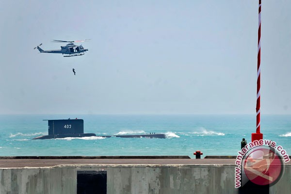 20151006antarafoto-demo-pertempuran-laut-tni-051015-ym-3.jpg