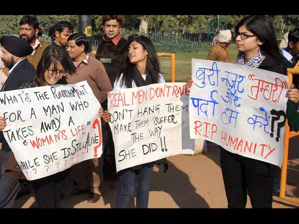 04-people-against-delhi-rape5.jpg