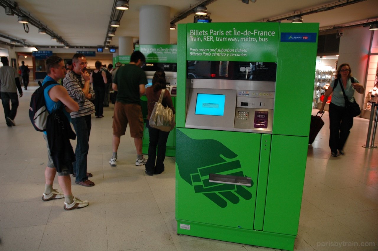 paris_metro_ticket_machine_green.jpg