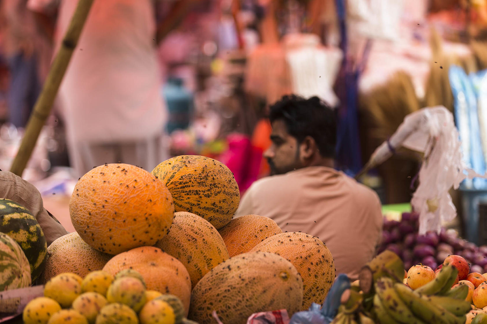 A market in Karachi, Pakistan, Aug. 28, 2019. Pakistan’s stability depends on the outcome of an ever-worsening economic crisis  (Mustafa Hussain/The New York Times)