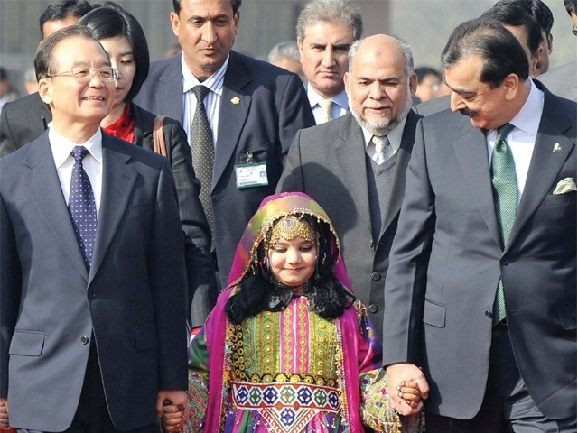 Wen-Jiabao-Gilani-AFP1-640x480.jpg