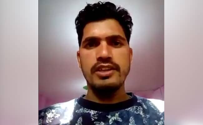 5avaob5g_kashmir-police-resign_625x300_21_September_18.jpg
