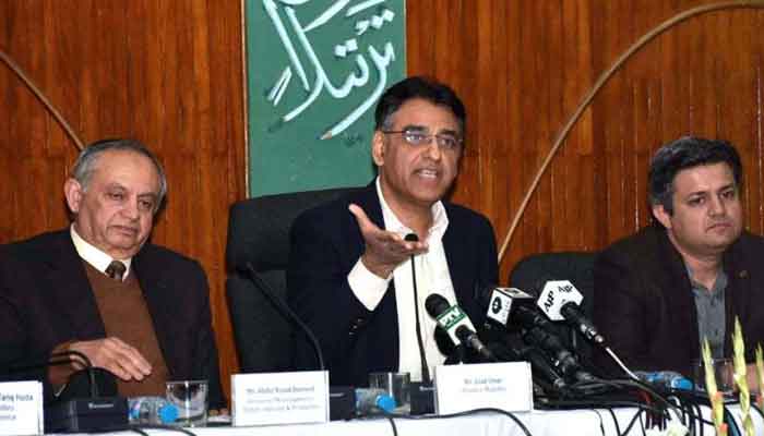 469254_4486108_Asad-Umar_Razak-Dawood_Hamm_akhbar.jpg