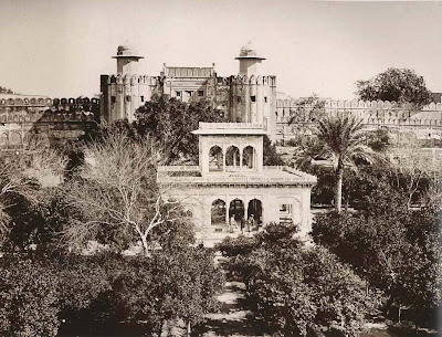 LahoreFort.jpg