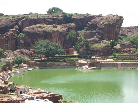 Badami_countryside.jpg