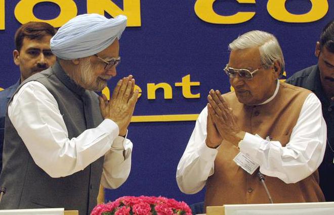 17THVAJPAYEEMANMOHAN