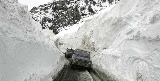 reuters-snow-pass-kashmir-543.jpg