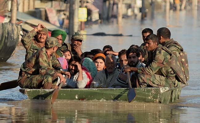 jammu-flood-army-rescue-afp-650_1.jpg