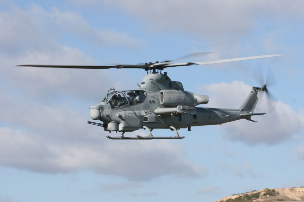 ah-1z%20viper.jpg