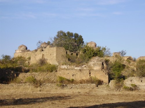 Hindu-Temple-Pakistan-Tilla-Gogian.jpg