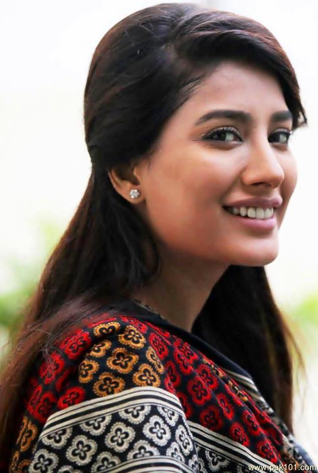 Mehwish_Hayat_pakistani_Female_Model_40_wieeb_Pak101%28dot%29com.jpg