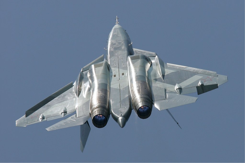 1024px-Sukhoi_T-50_Pichugin.jpg