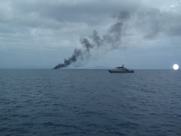 kri-rencong-terbakar-dan-tenggelam-di-perairan-senapan-sorong-JwfoB3dnjk.jpg