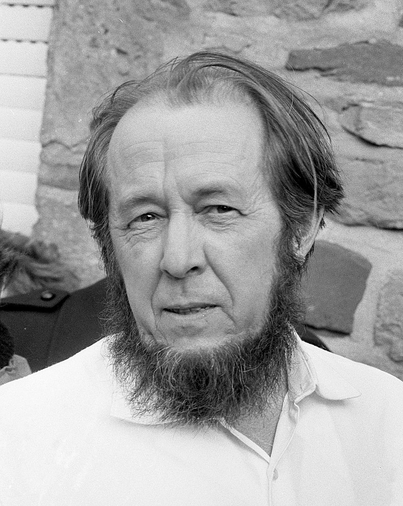 800px-Aleksandr_Solzhenitsyn_1974crop.jpg