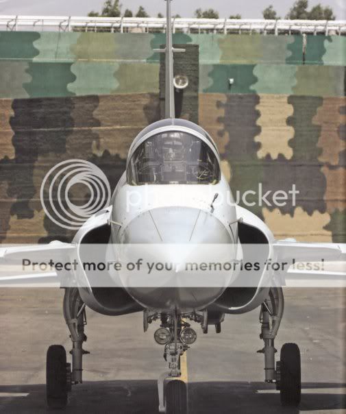 JF-17frontshotfromAlanWarnesbook.jpg