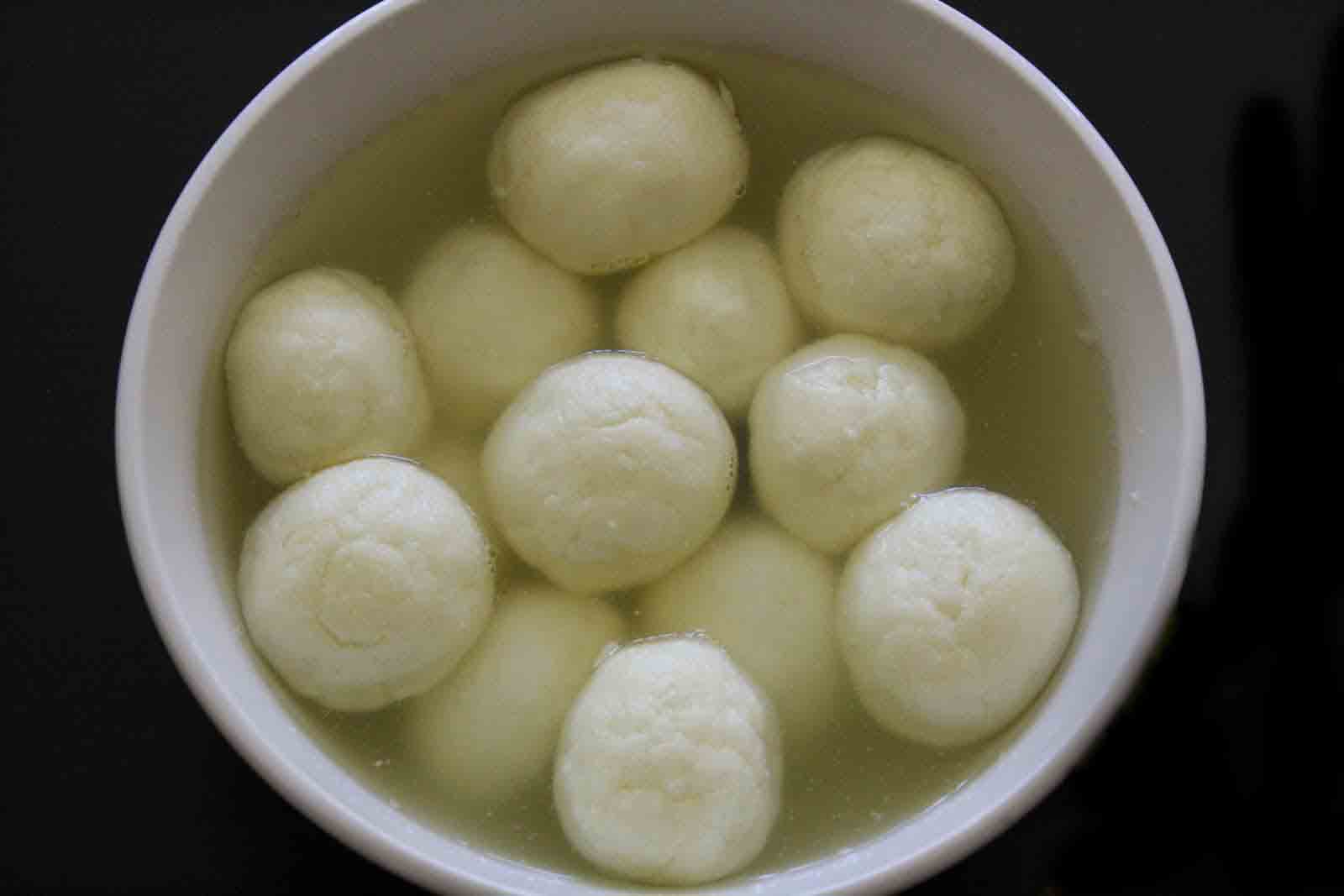 rasgulla.jpg