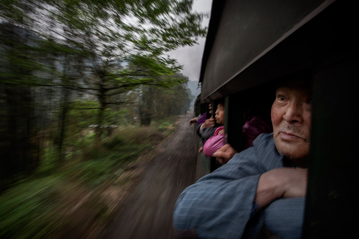 shixi-bagou-steam-train.jpg