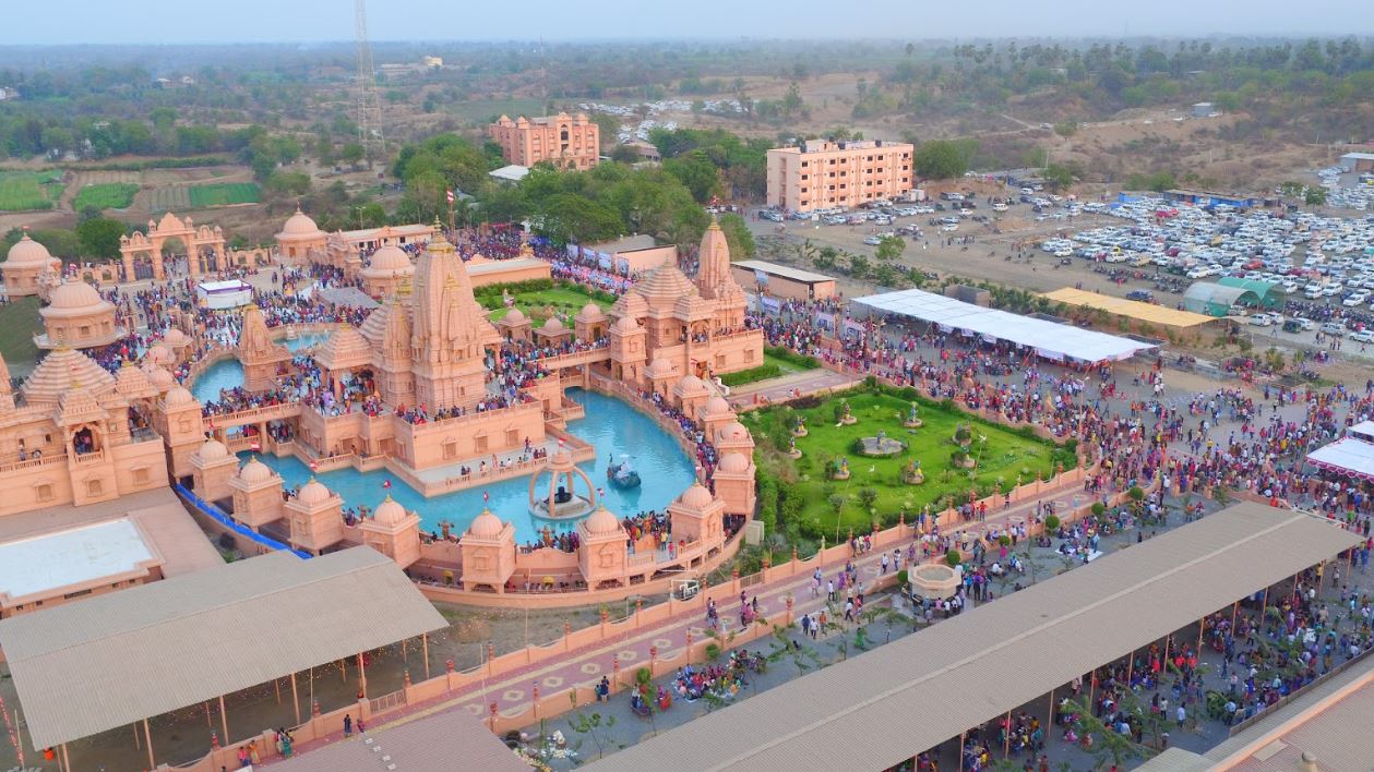 Swaminarayan_Temple_Poicha.jpg