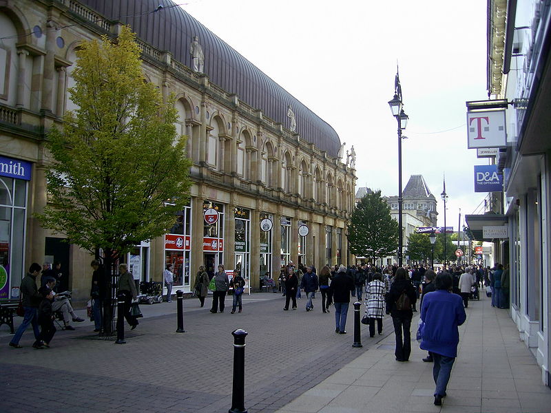 800px-Cambridge_Street%2C_Harrogate.jpg