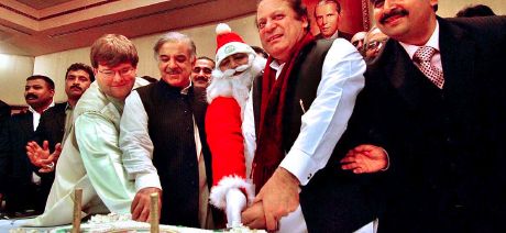 Pakistan-christmas-02.jpg