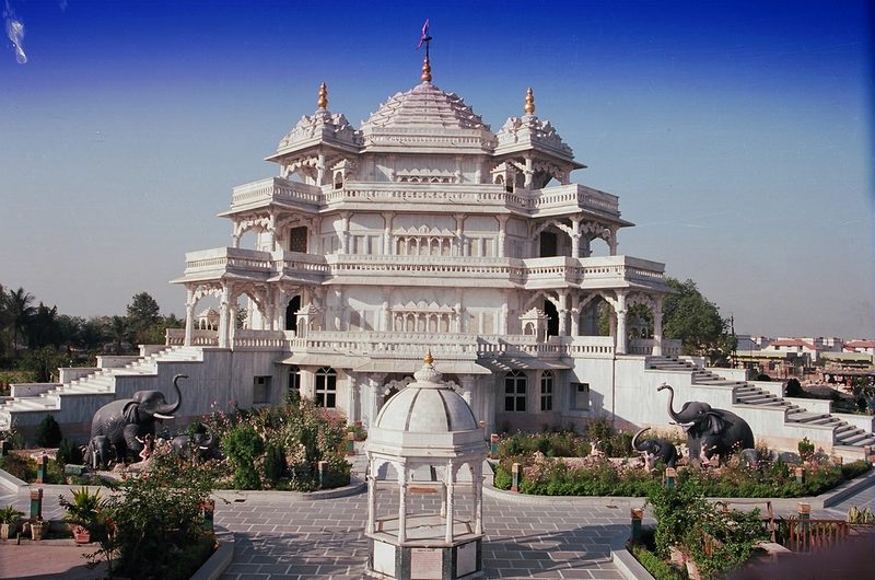 swaminarayan%20mandir%20maninagar.jpg