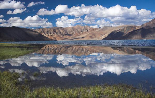 pangong-lake-ladakh-peter-wolledge.jpg