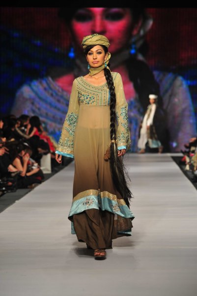 maria-b-at-pfdc-fashion-week-7.jpg