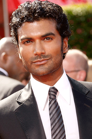 sendhil-ramamurthy.png