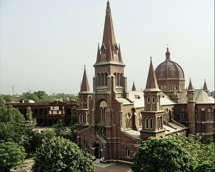 750px-Sacred_Heart_Cathedral%2C_Lahore.jpg