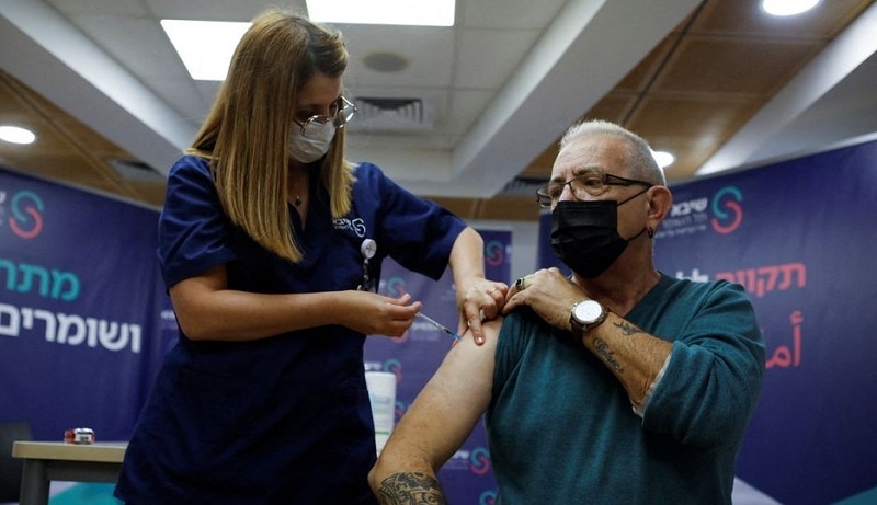 A man receives a fourth dose of the coronavirus disease vaccine after Israel's Health Ministry approved a second booster for the immunocompromised, at Sheba Medical Center in Ramat Gan, Israel. — Reuters/File