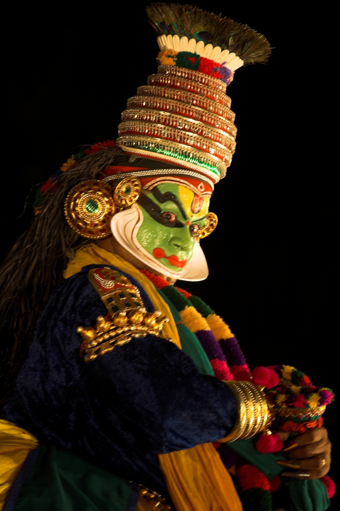 Kathakali_of_kerala.jpg