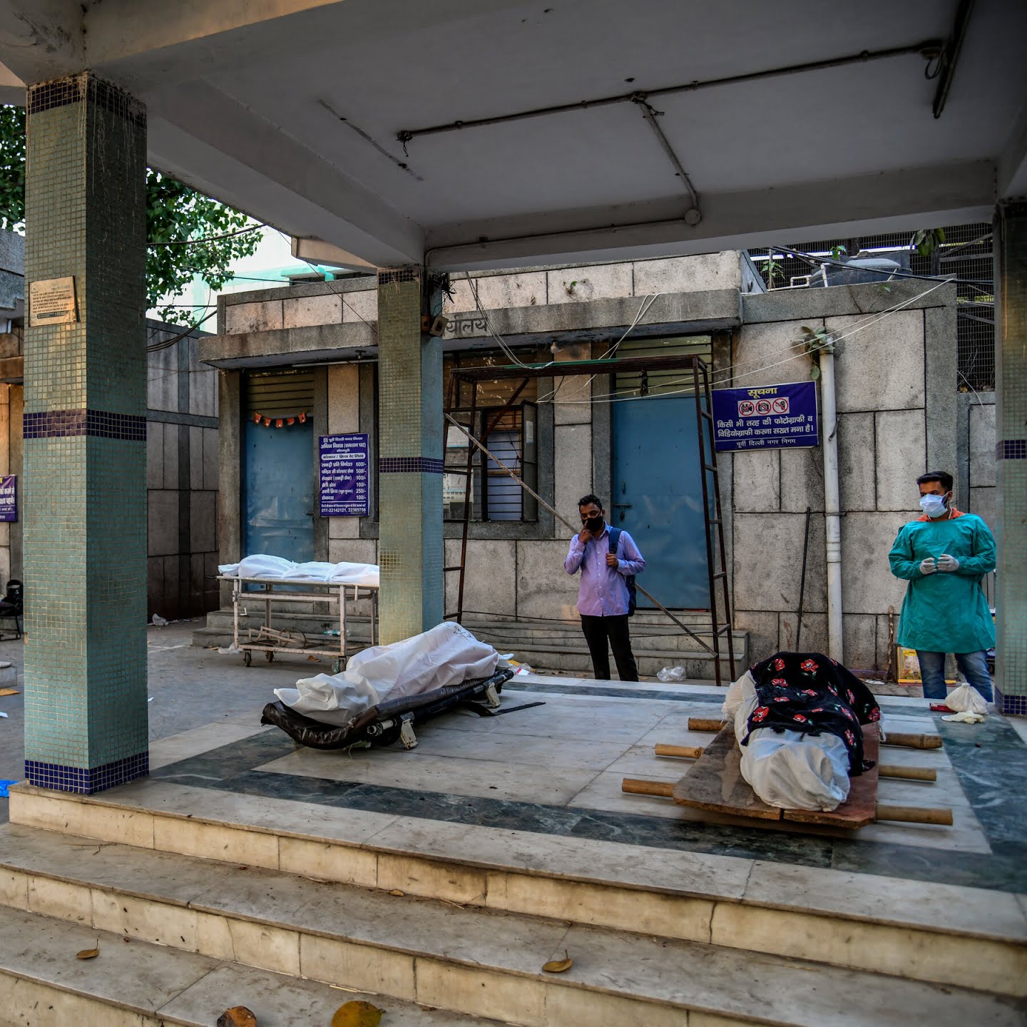 Bodies awaiting cremation on Friday in East Delhi.