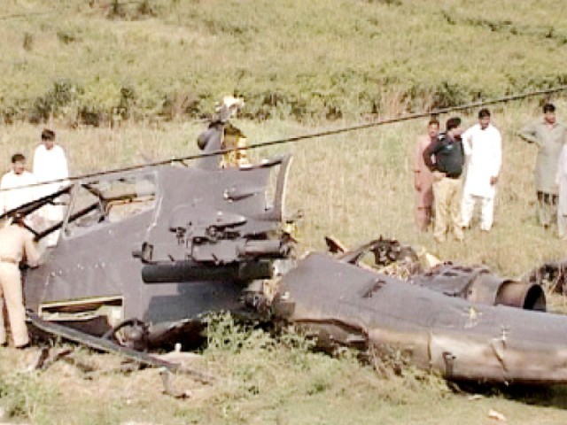 623739-Armyhelicoptercrashes-1382977444-974-640x480.JPG