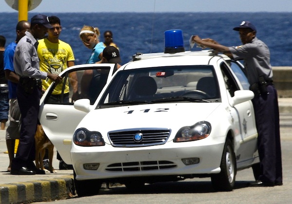 Geely-CK-Cuba-October-2011.jpg