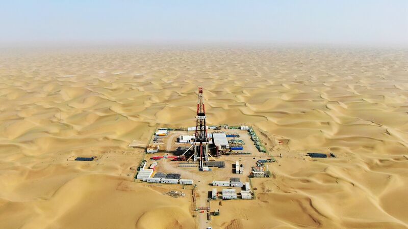 An oil well of Tarim Oilfield at Taklamakan Desert in Xinjiang.