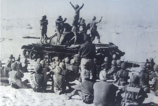 Bhangra-atop-a-Pak-tank-at-Laungewala-781.jpg