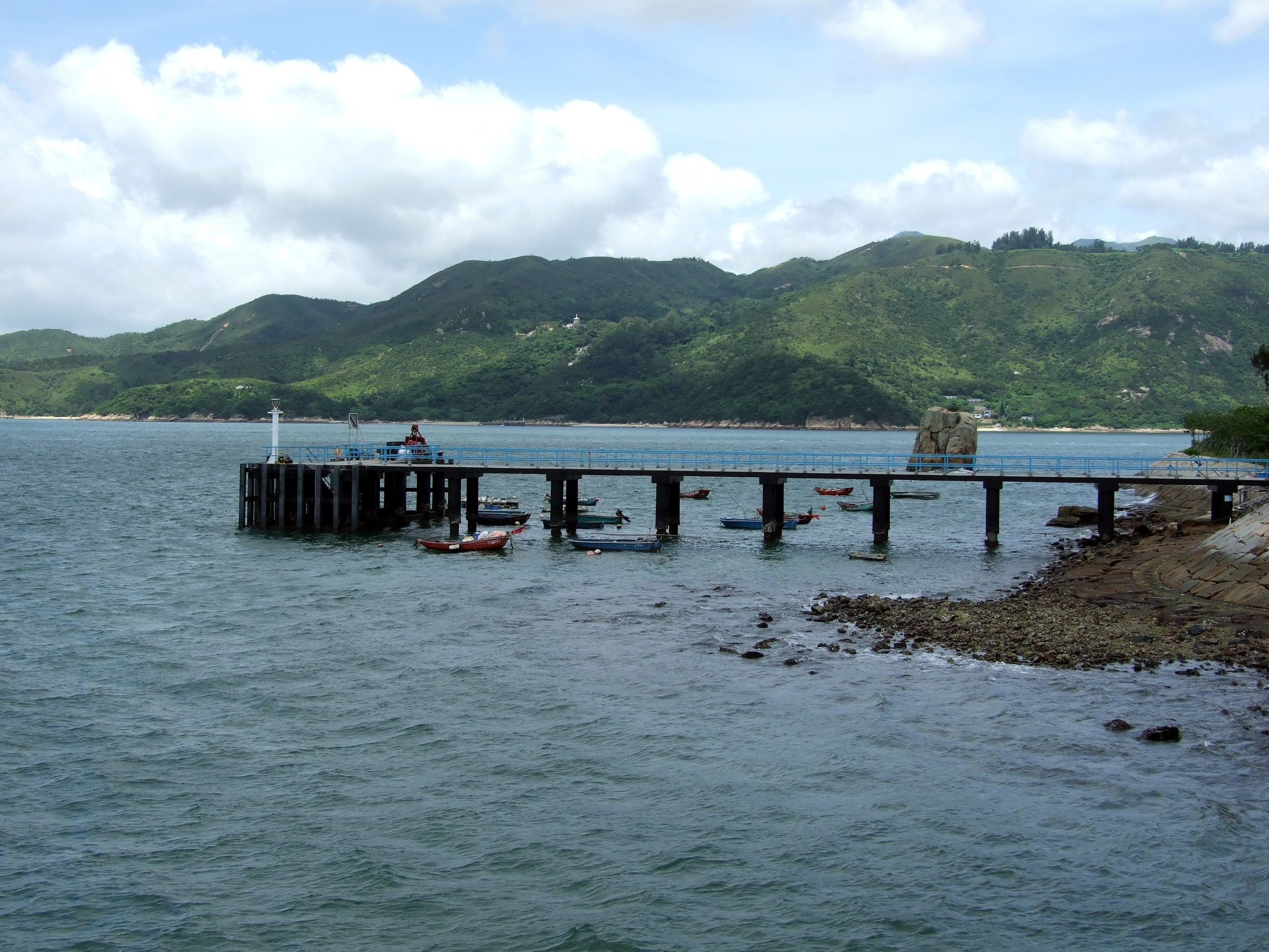 HK_TaiLeiIslandPier.JPG