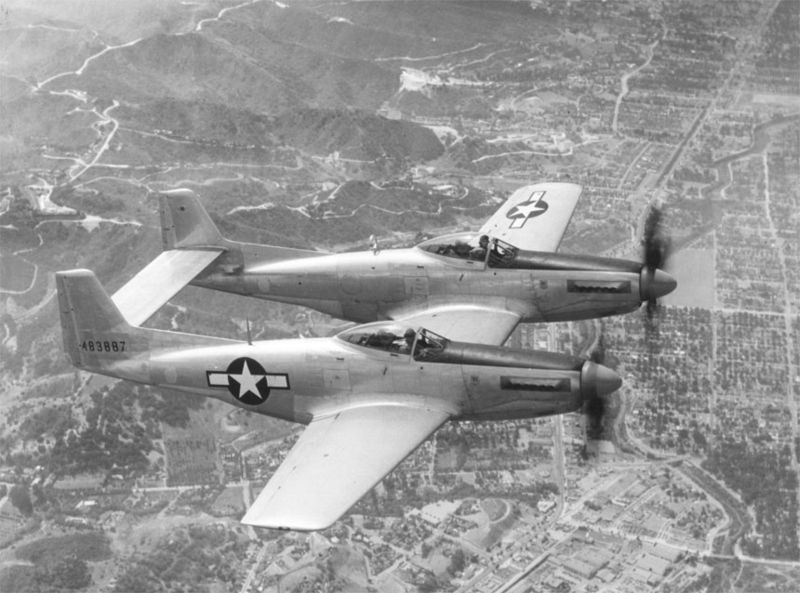 800px-P-82_Twin_Mustang.jpg