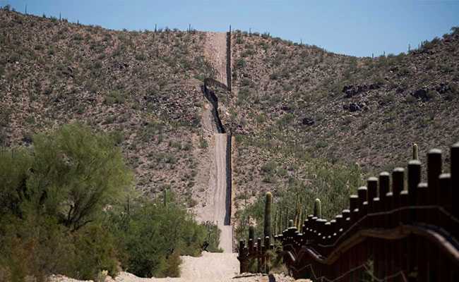 vd4b45a_arizona-us-border-reuters_625x300_15_June_19.jpg