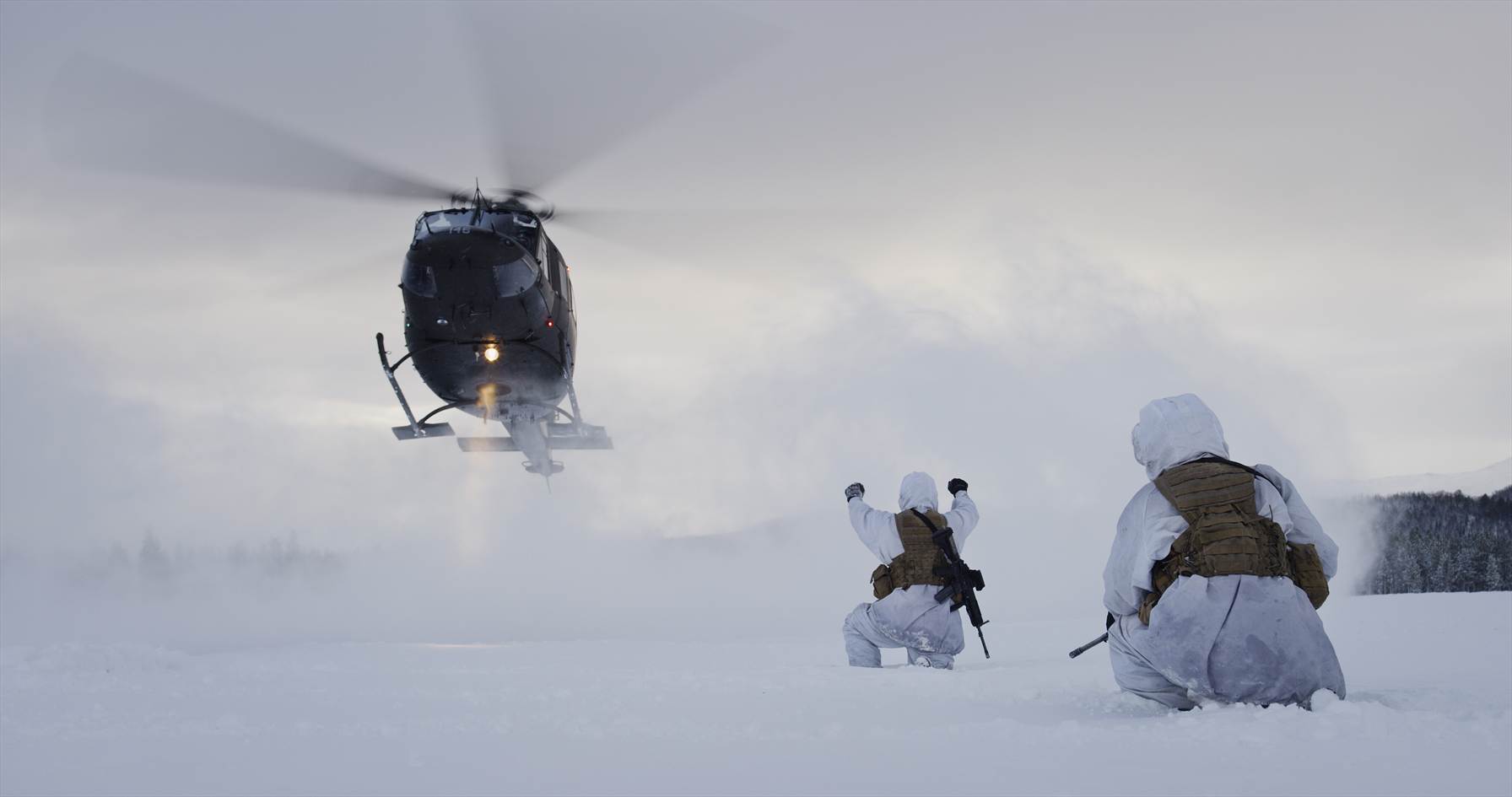 joint-viking-norwegian-troops-helo.jpg