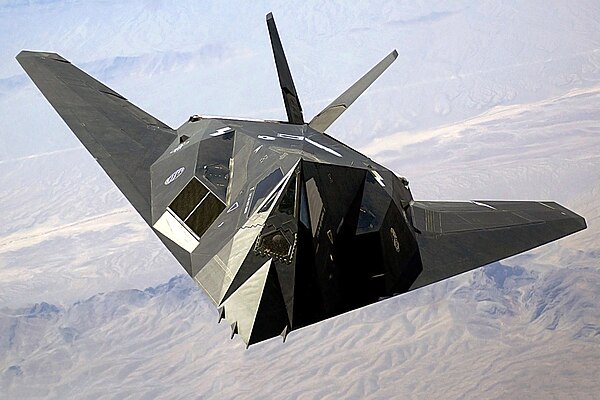 600px-F-117_Nighthawk_Front.jpg