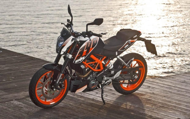 ktm_390_duke_2014-t3.jpg