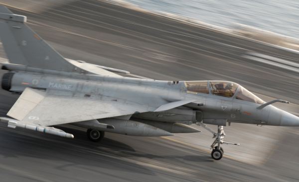 Rafale-060427-N-2959L-196_600.jpg