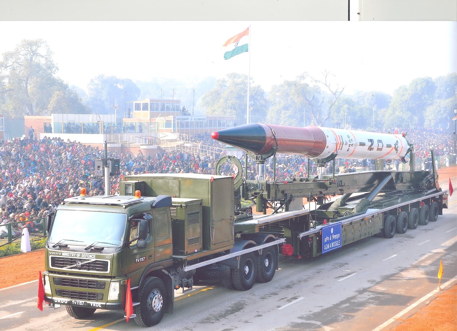 DRDO%2527s+Agni+4+Missile+System.jpg