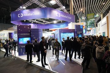 AlibabaCloudBooth_MWC18.width-358.jpg