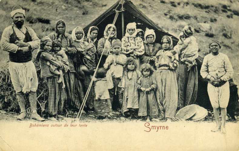 Smyrne_Group_of_Gypsy.jpg